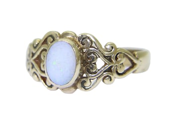 9ct 9k Yellow Gold Natural Opal Celtic Heart Ring Size 6 3/4 - N