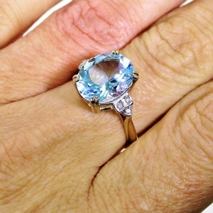 9ct 9k Gold Blue Topaz Diamond Ring Size 7 1/4 - O