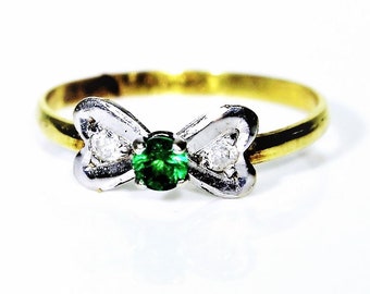 18ct 18k Gold Emerald Bow Heart Ring Size 2 3/4 - E 1/2