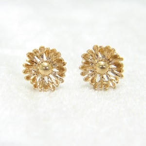 9ct 9k Gold Flower Stud Earrings