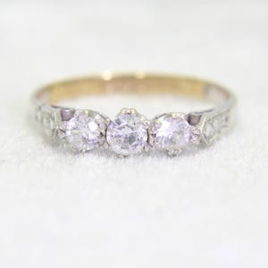 9ct 9k Gold Vintage White Sapphire Trilogy Ring Size 6 3/4 - N