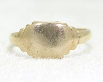 9ct Gold Vintage Chester Signet Ring Size 5 1/4 - K