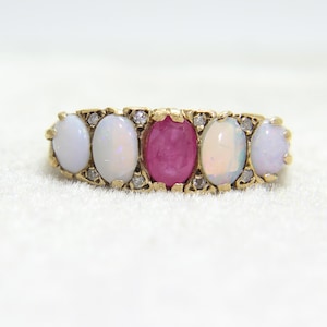 Vintage 9ct Gold Ruby & Opal Five Stone Ring Size M ~ US 6 1/4