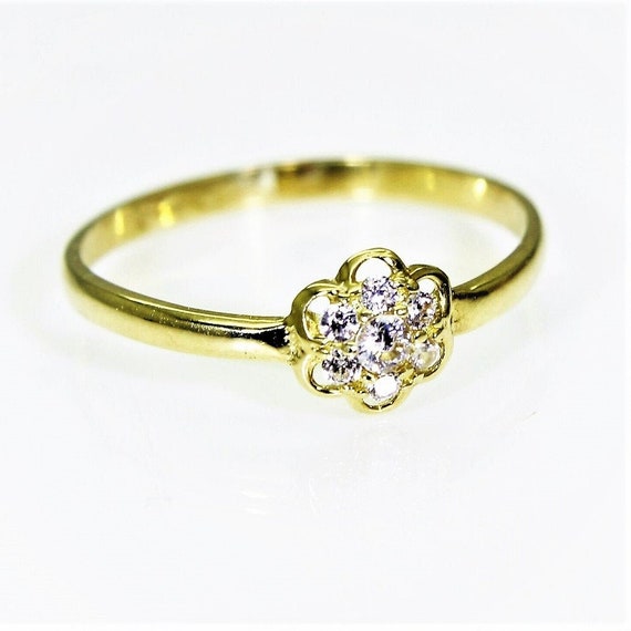 9ct 9k Gold Cubic Zirconia Ring Size 7 1/2 - O 1/2