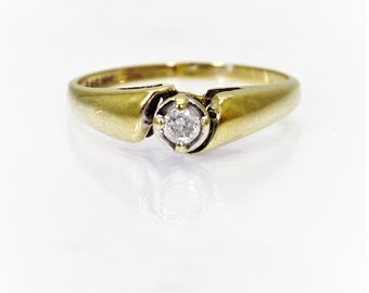 9ct Gold 0.10ct Natural Diamond Solitaire Ring Size 6 3/4 - N