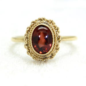 Vintage 9ct 9k Gold Garnet Cabochon Ring Size 2 1/4 - D 1/2