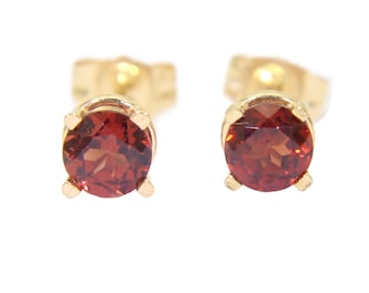Orecchini a bottone con granato in oro 14k da 14 ct
