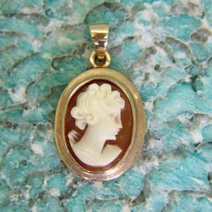 9ct 9k Gold Vintage Cameo Pendant