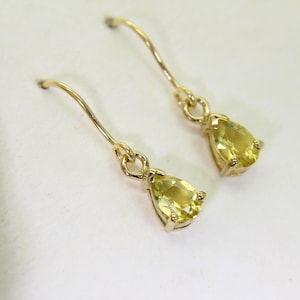 9ct 9k Yellow Gold Pear Golden Beryl Dropper Earrings