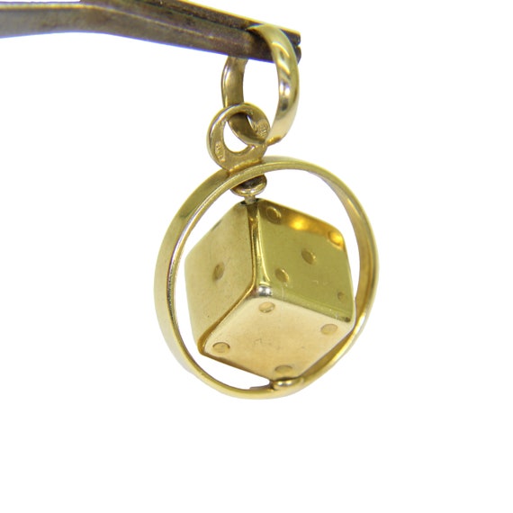 9ct 9k Gold Vintage Spinning Lucky Dice Pendant - image 3