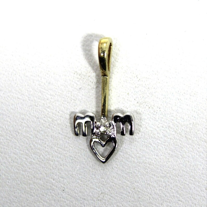 Dainty 9ct 9k Gold Mum Heart Diamond Charm