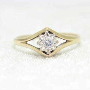 9ct 9k Yellow Gold 0.10ct Diamond Solitaire Ring Size 5 - J 1/2