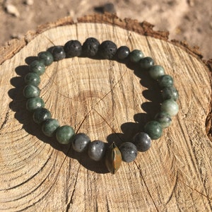 Green Indigo Mini Seed | Moss agate, Lava beads, Labradorite