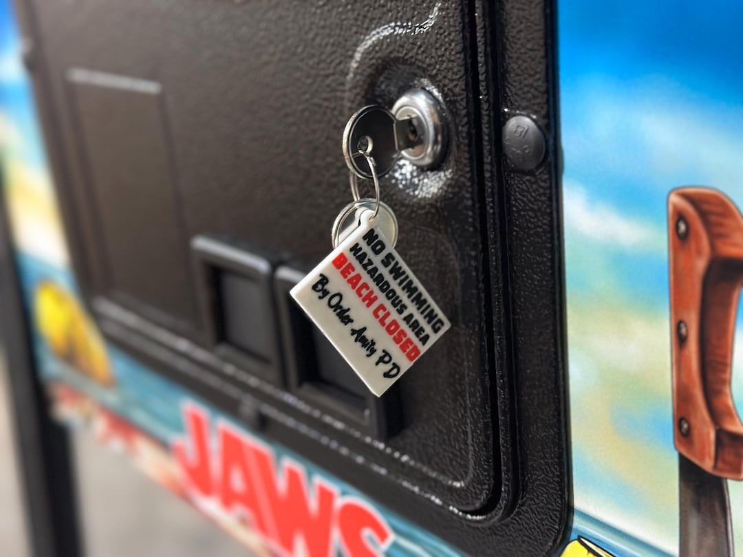 Jaws Pinball Machine Beach Closed Sign, Coin Door Keychain - Etsy