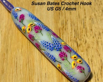 Ergonomic Desert Wildflowers Crochet Hook USG5/4.00mm