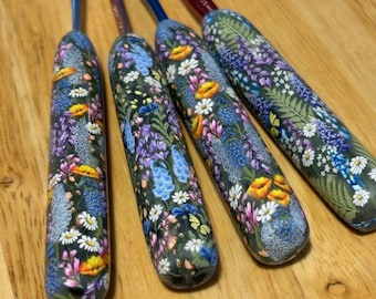 Polymer Clay Wildblumenfeld Häkelnadeln