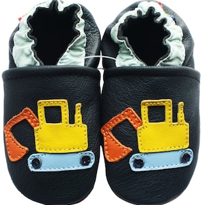 BEST SELLERS Carozoo Baby Soft Sole Baby Kid Indoor Leather Shoes slippers socks booties moccasins girl boy cuir leather excavator dark blue