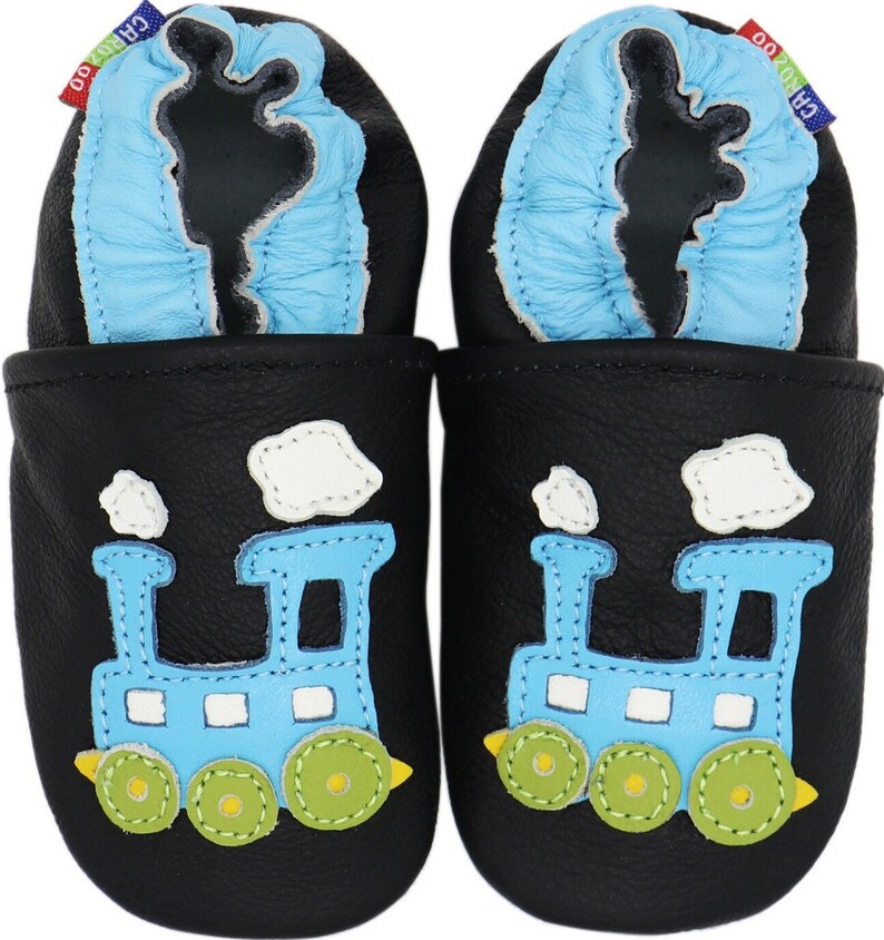 Carozoo zapatos de bebé de cuero con suela suave, zapatillas infantiles para niños y niñas train blue black