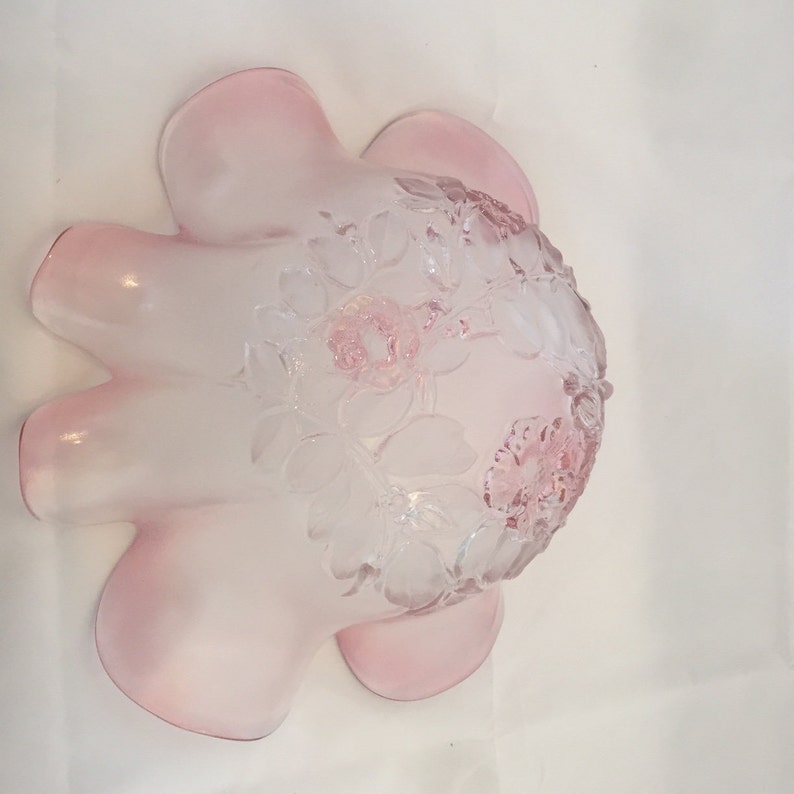 Flower Rosella Pattern No Damage Vintage Pink Hostess Serving Bowl Mikasa Glass