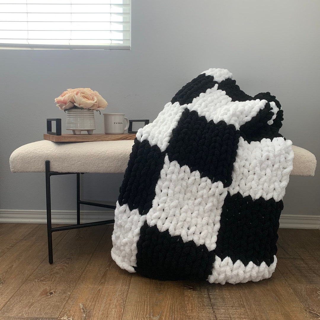 CHECKERED BLANKET, Chunky KNIT Throw, Cable Knit Blanket, Checkerboard