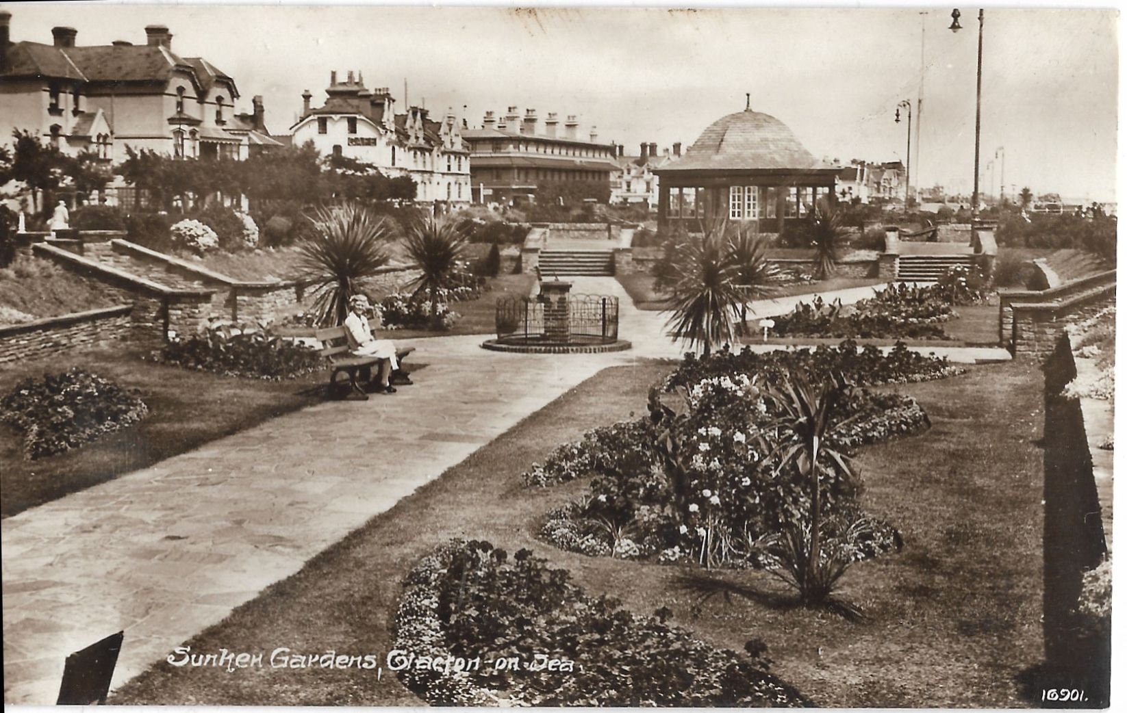 Image of 1930 - Sunken Gardens, Clacton-On-Sea, Essex Vintage Postcard