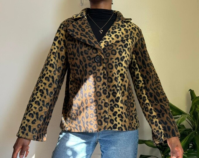 Vintage cheetah print lightweight one button jacket