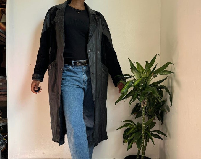 Vintage genuine leather belted jacket trench coast in black