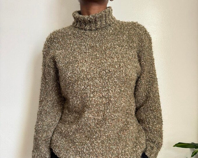 Vintage long sleeve pullover chunky knit turtleneck sweater
