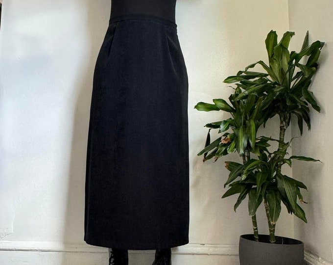 Vintage grunge black skirt