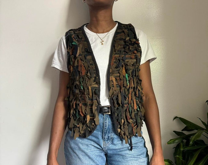 Vintage camouflage V-neck sleeveless leather vest