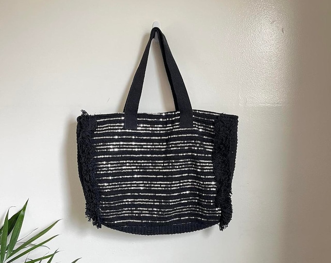 Knit tote bag with sequins with inside pocket