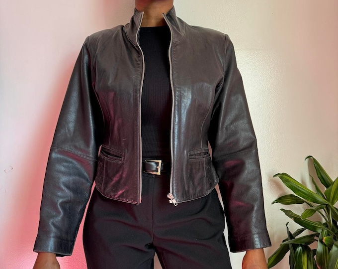 Vintage zip up Leather jacket in black