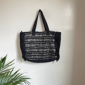 Knit tote bag with sequins with inside pocket