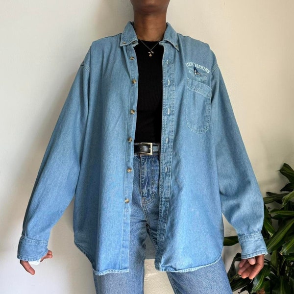 Vintage lightweight button down long sleeves denim shirt