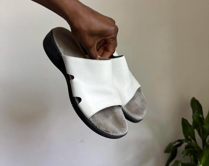 Vintage Croft & barrow White leather slide sandals size 8.5M