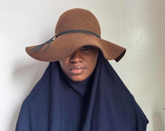 Vintage Kathy Jeanne 100% woolfelt Brown wide brim fleece floppy hat