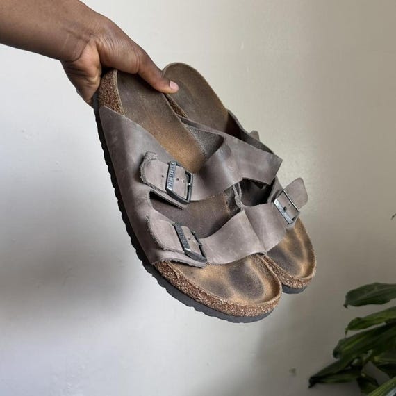 Birkenstock, Vintage Birkenstock Arizona distressed Oiled Leather Sandals EU44 US M10 US W12