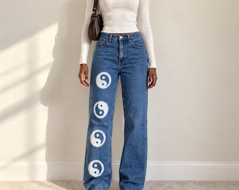 90s Boyfriend Yin Yang Graphic Jeans High Rise Blue Denim Size 27