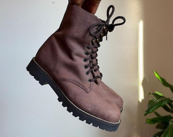 90s André Assous Brown Suede Leather Lace Up Combat Boots Made in Spain Size 5