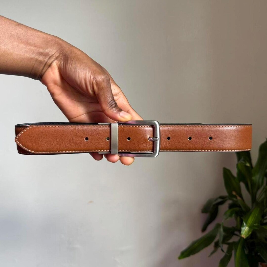 Vintage Steve Madden Classic Tan Leather Belt With Silver  display picture 1