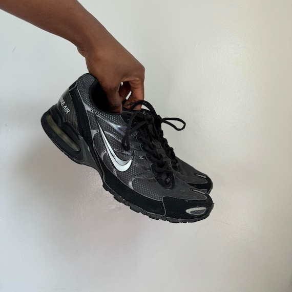 black nike with silver swoosh