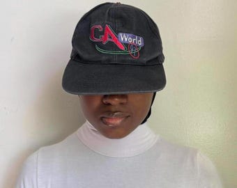 Vintage 90s Black snapback cap