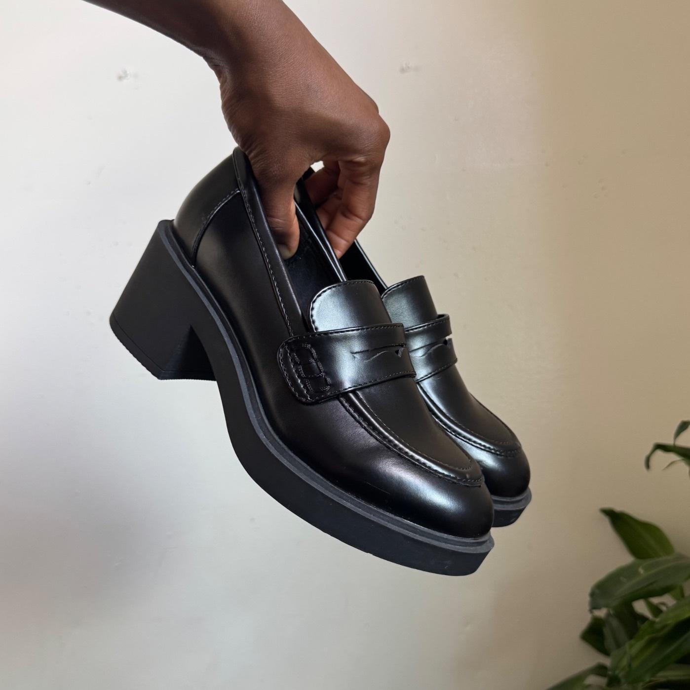 90s Black Loafers - Etsy