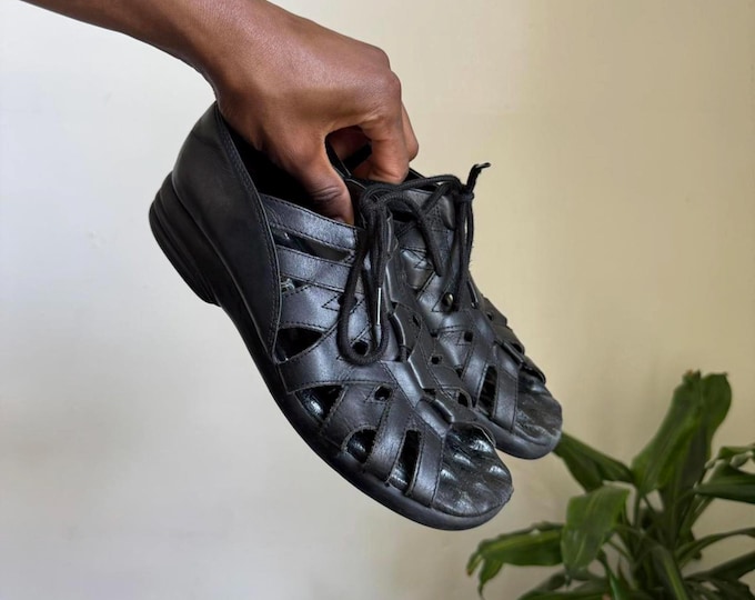 Vintage black cut out gladiator sandals size 6.5M