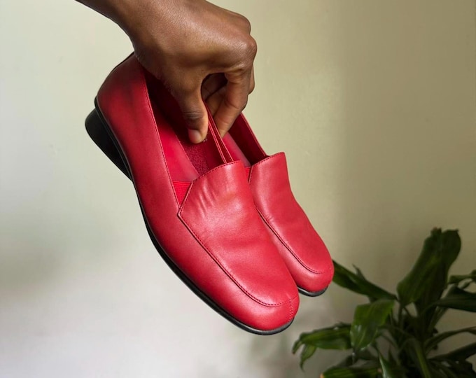 Vintage Judith Women red loafer coquette preppy minimalist size 7