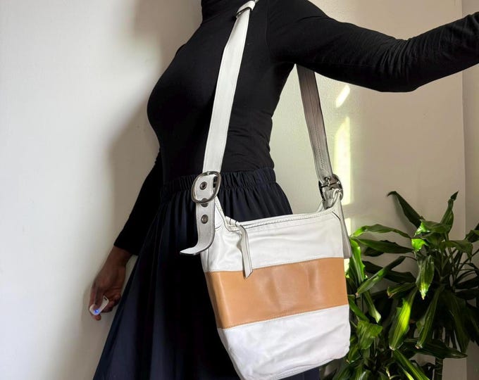 Vintage Coach two tones coquette crossbody/shoulder bag