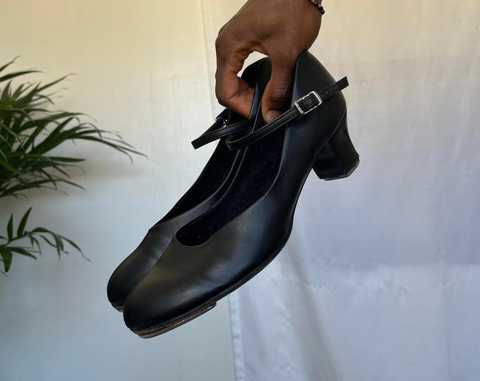 Vintage leather upper round toe tap-tap heels