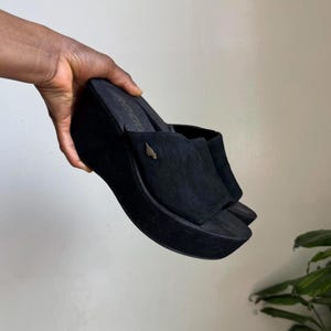 Vintage 90s Rocket Dog Black Platform Wedge Slides