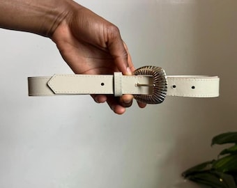 Vintage 90s Cream Western Belt with Ribbed Buckle size 14