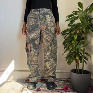 Mossy Oak unisex RealTree Camo Cargo Pants fits like L image 3